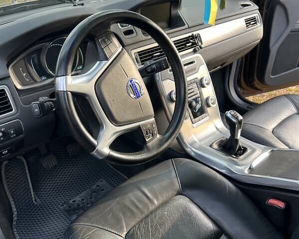 Коричневый Вольво С80, объемом двигателя 1.99 л и пробегом 187 тыс. км за 14800 $, фото 15 на Automoto.ua