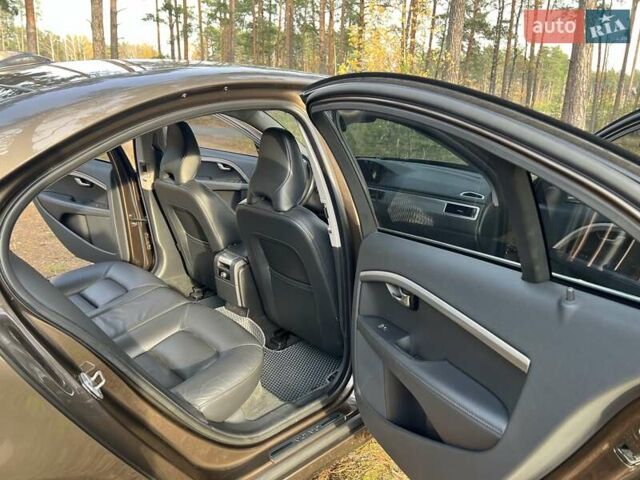 Коричневый Вольво С80, объемом двигателя 1.99 л и пробегом 187 тыс. км за 14800 $, фото 23 на Automoto.ua