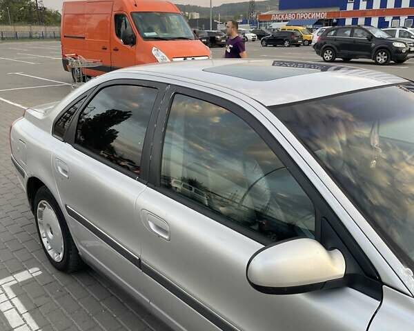 Вольво С80, объемом двигателя 2 л и пробегом 261 тыс. км за 3800 $, фото 2 на Automoto.ua