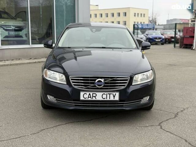 Вольво С80, объемом двигателя 2 л и пробегом 255 тыс. км за 10500 $, фото 1 на Automoto.ua