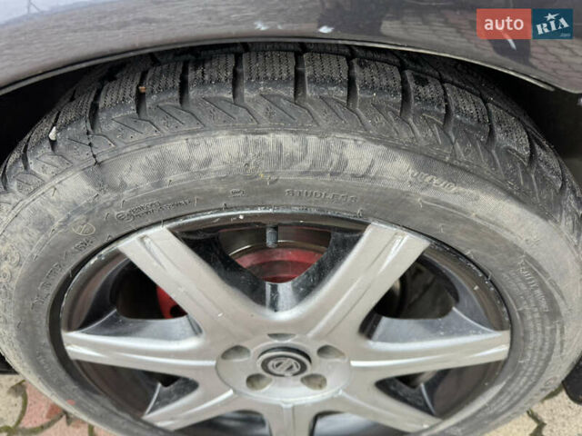 Серый Вольво С80, объемом двигателя 2.4 л и пробегом 290 тыс. км за 4200 $, фото 16 на Automoto.ua