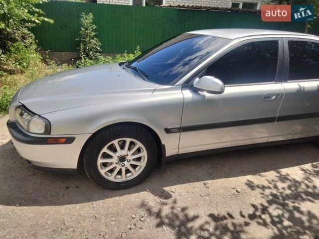 Сірий Вольво S80, об'ємом двигуна 2 л та пробігом 334 тис. км за 4100 $, фото 1 на Automoto.ua