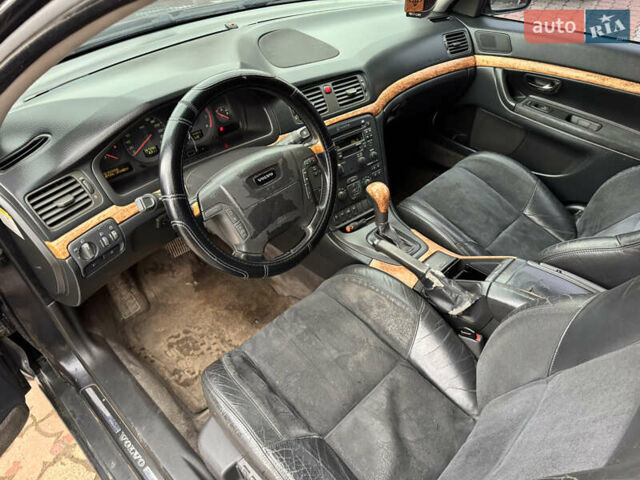 Серый Вольво С80, объемом двигателя 2.4 л и пробегом 290 тыс. км за 4200 $, фото 10 на Automoto.ua