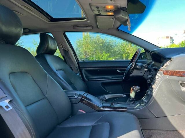 Серый Вольво С80, объемом двигателя 2.8 л и пробегом 303 тыс. км за 4300 $, фото 8 на Automoto.ua