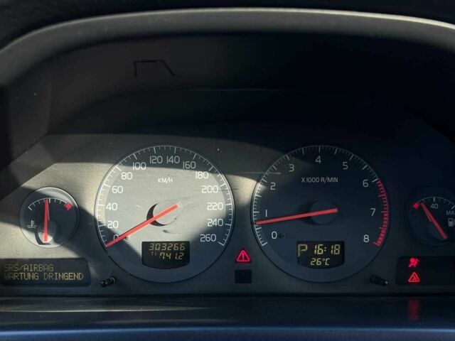 Серый Вольво С80, объемом двигателя 2.8 л и пробегом 303 тыс. км за 4300 $, фото 15 на Automoto.ua