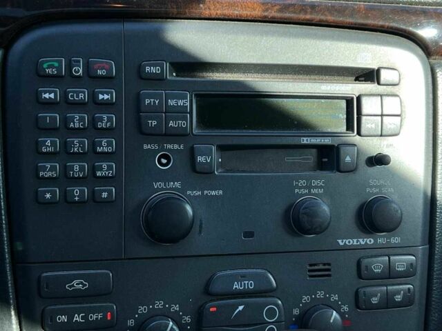 Серый Вольво С80, объемом двигателя 2.8 л и пробегом 303 тыс. км за 4300 $, фото 17 на Automoto.ua