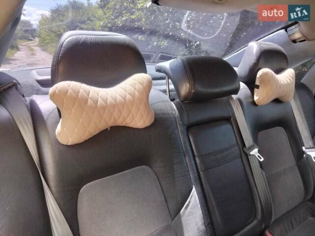 Сірий Вольво S80, об'ємом двигуна 2 л та пробігом 334 тис. км за 4100 $, фото 7 на Automoto.ua