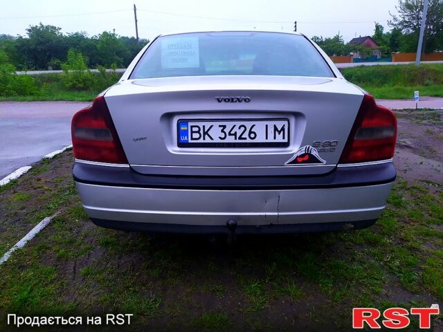 Серый Вольво С80, объемом двигателя 2.5 л и пробегом 400 тыс. км за 4950 $, фото 3 на Automoto.ua