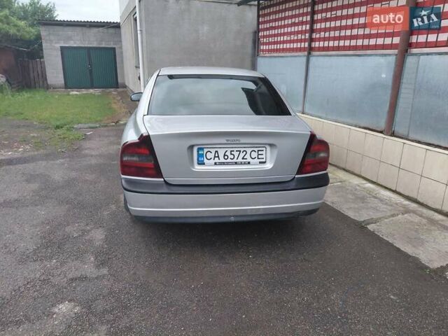 Сірий Вольво S80, об'ємом двигуна 2.5 л та пробігом 460 тис. км за 4000 $, фото 2 на Automoto.ua