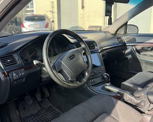 Серый Вольво С80, объемом двигателя 2.5 л и пробегом 444 тыс. км за 4700 $, фото 5 на Automoto.ua