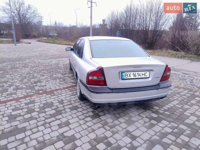 Серый Вольво С80, объемом двигателя 2 л и пробегом 406 тыс. км за 3850 $, фото 4 на Automoto.ua