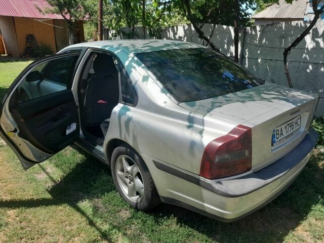 Сірий Вольво S80, об'ємом двигуна 2.5 л та пробігом 374 тис. км за 3999 $, фото 3 на Automoto.ua