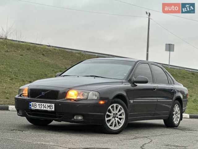 Серый Вольво С80, объемом двигателя 2 л и пробегом 340 тыс. км за 4500 $, фото 4 на Automoto.ua