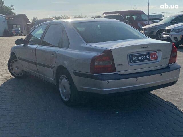 Сірий Вольво S80, об'ємом двигуна 2 л та пробігом 257 тис. км за 3490 $, фото 5 на Automoto.ua