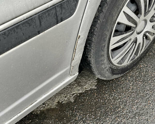 Серый Вольво С80, объемом двигателя 2.46 л и пробегом 368 тыс. км за 2550 $, фото 6 на Automoto.ua