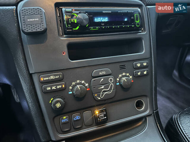 Серый Вольво С80, объемом двигателя 2 л и пробегом 340 тыс. км за 4500 $, фото 46 на Automoto.ua