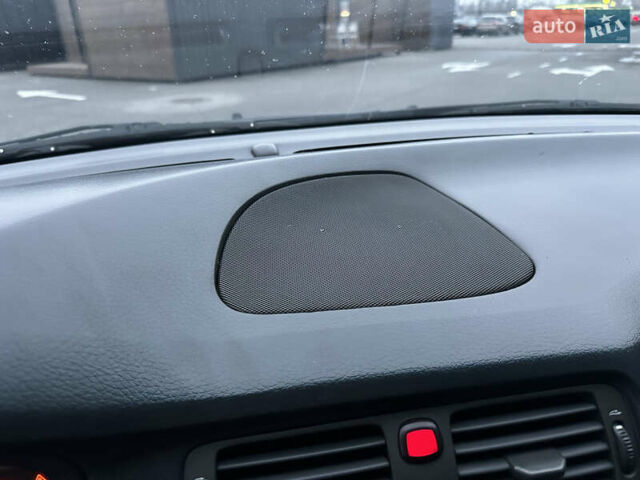 Серый Вольво С80, объемом двигателя 2 л и пробегом 340 тыс. км за 4500 $, фото 47 на Automoto.ua