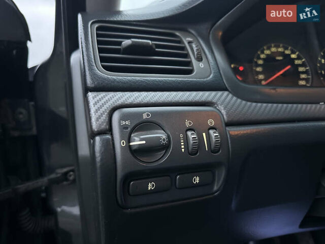 Серый Вольво С80, объемом двигателя 2 л и пробегом 340 тыс. км за 4500 $, фото 45 на Automoto.ua