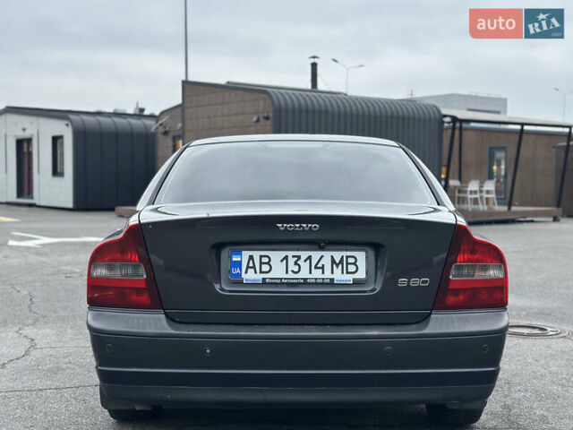Серый Вольво С80, объемом двигателя 2 л и пробегом 340 тыс. км за 4500 $, фото 17 на Automoto.ua