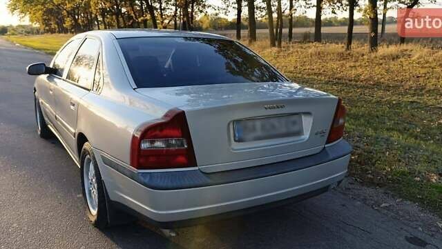 Серый Вольво С80, объемом двигателя 2.92 л и пробегом 406 тыс. км за 5000 $, фото 49 на Automoto.ua