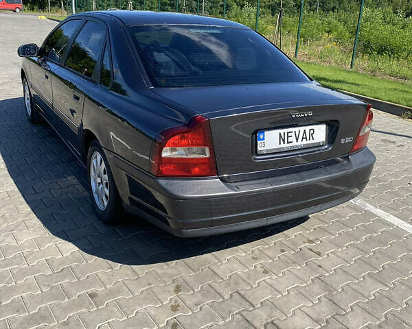 Серый Вольво С80, объемом двигателя 2.44 л и пробегом 303 тыс. км за 4900 $, фото 5 на Automoto.ua