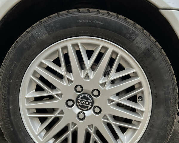 Серый Вольво С80, объемом двигателя 2.4 л и пробегом 450 тыс. км за 4000 $, фото 9 на Automoto.ua