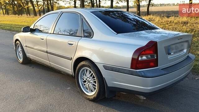 Серый Вольво С80, объемом двигателя 2.92 л и пробегом 406 тыс. км за 5000 $, фото 48 на Automoto.ua