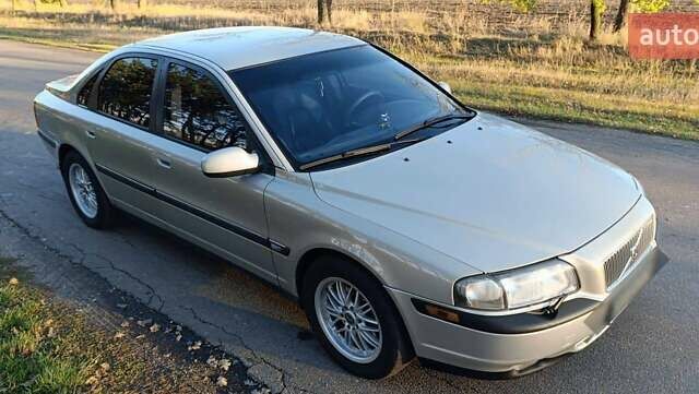 Серый Вольво С80, объемом двигателя 2.92 л и пробегом 406 тыс. км за 5000 $, фото 52 на Automoto.ua