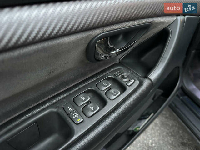 Серый Вольво С80, объемом двигателя 2 л и пробегом 340 тыс. км за 4500 $, фото 30 на Automoto.ua