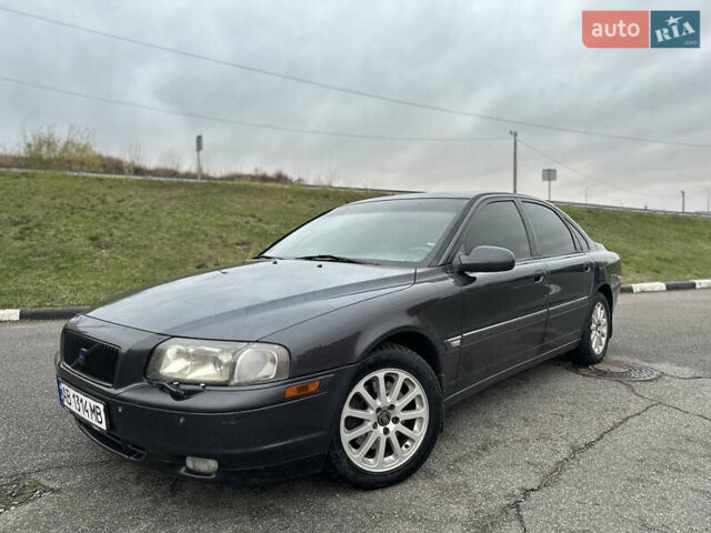 Серый Вольво С80, объемом двигателя 2 л и пробегом 340 тыс. км за 4500 $, фото 1 на Automoto.ua
