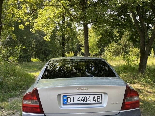 Серый Вольво С80, объемом двигателя 2.4 л и пробегом 300 тыс. км за 3400 $, фото 3 на Automoto.ua