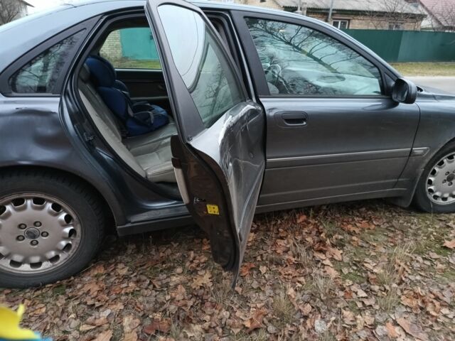 Сірий Вольво S80, об'ємом двигуна 2.4 л та пробігом 3 тис. км за 2500 $, фото 7 на Automoto.ua