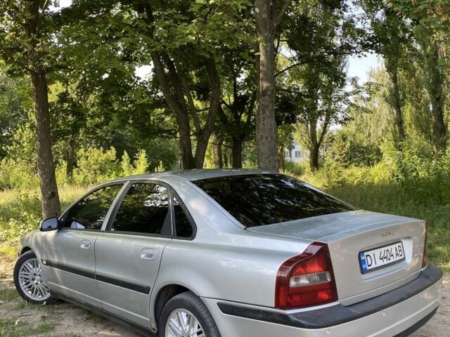 Серый Вольво С80, объемом двигателя 2.4 л и пробегом 300 тыс. км за 3400 $, фото 2 на Automoto.ua