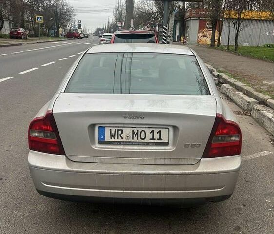 Сірий Вольво S80, об'ємом двигуна 0 л та пробігом 300 тис. км за 1424 $, фото 2 на Automoto.ua