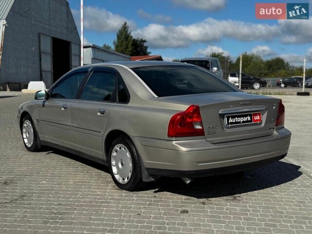 Серый Вольво С80, объемом двигателя 2.4 л и пробегом 271 тыс. км за 3590 $, фото 12 на Automoto.ua