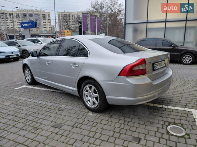 Серый Вольво С80, объемом двигателя 2.5 л и пробегом 178 тыс. км за 8500 $, фото 7 на Automoto.ua