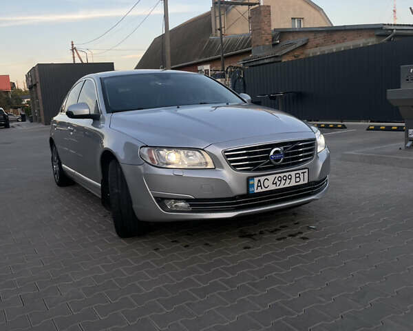 Серый Вольво С80, объемом двигателя 3.2 л и пробегом 230 тыс. км за 9500 $, фото 1 на Automoto.ua