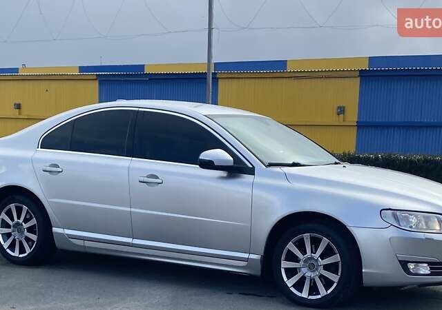 Сірий Вольво S80, об'ємом двигуна 3.2 л та пробігом 369 тис. км за 7500 $, фото 6 на Automoto.ua