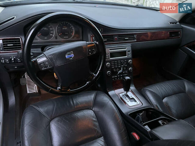 Серый Вольво С80, объемом двигателя 3.2 л и пробегом 230 тыс. км за 9500 $, фото 9 на Automoto.ua