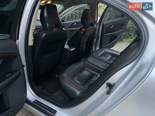 Серый Вольво С80, объемом двигателя 3.2 л и пробегом 230 тыс. км за 9500 $, фото 16 на Automoto.ua