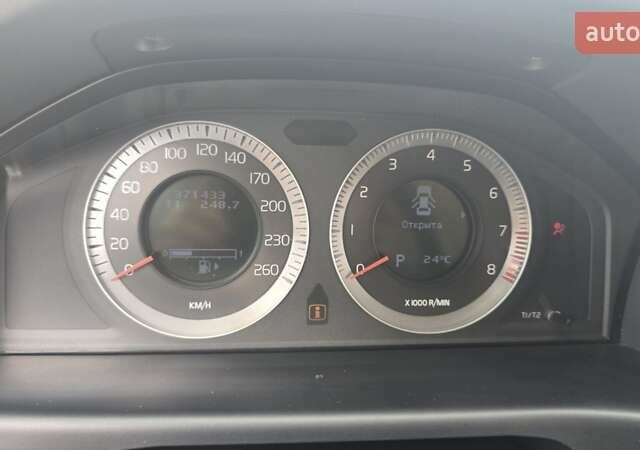 Серый Вольво С80, объемом двигателя 2.5 л и пробегом 374 тыс. км за 9500 $, фото 14 на Automoto.ua