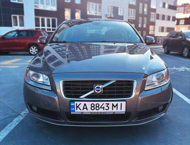 Серый Вольво С80, объемом двигателя 2 л и пробегом 295 тыс. км за 7800 $, фото 1 на Automoto.ua
