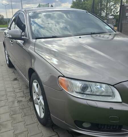 Серый Вольво С80, объемом двигателя 2.5 л и пробегом 374 тыс. км за 9500 $, фото 9 на Automoto.ua