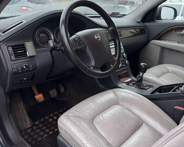 Серый Вольво С80, объемом двигателя 2 л и пробегом 307 тыс. км за 8500 $, фото 13 на Automoto.ua