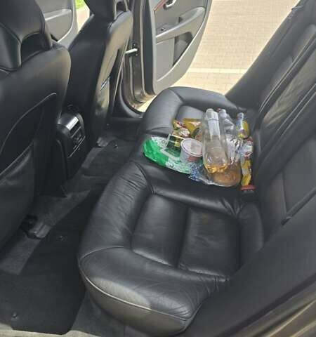 Серый Вольво С80, объемом двигателя 2.5 л и пробегом 374 тыс. км за 9500 $, фото 11 на Automoto.ua