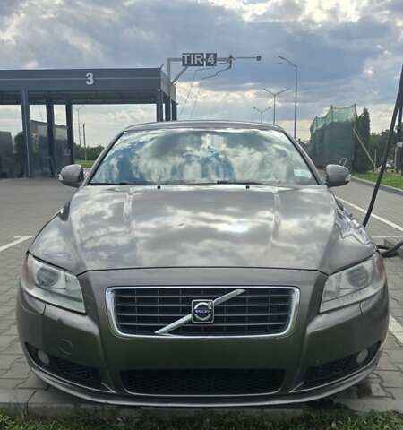 Серый Вольво С80, объемом двигателя 2.5 л и пробегом 374 тыс. км за 9500 $, фото 8 на Automoto.ua