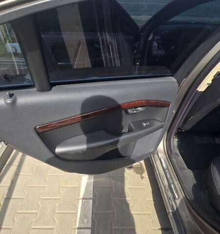 Серый Вольво С80, объемом двигателя 2.5 л и пробегом 374 тыс. км за 9500 $, фото 12 на Automoto.ua