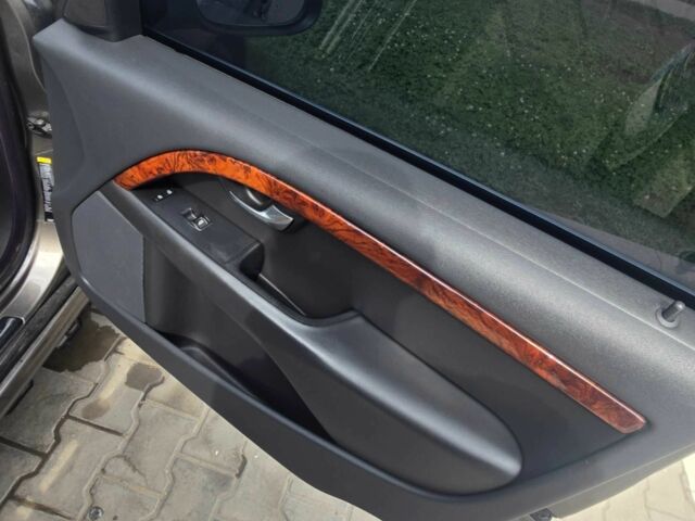 Серый Вольво С80, объемом двигателя 2.5 л и пробегом 374 тыс. км за 9500 $, фото 7 на Automoto.ua