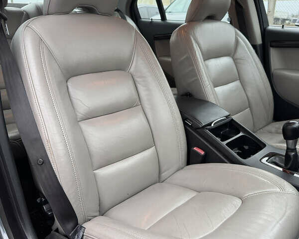 Серый Вольво С80, объемом двигателя 2 л и пробегом 307 тыс. км за 8500 $, фото 29 на Automoto.ua