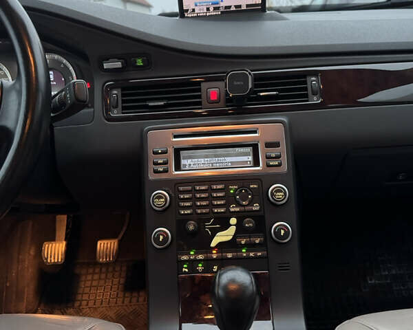 Серый Вольво С80, объемом двигателя 2 л и пробегом 307 тыс. км за 8500 $, фото 55 на Automoto.ua